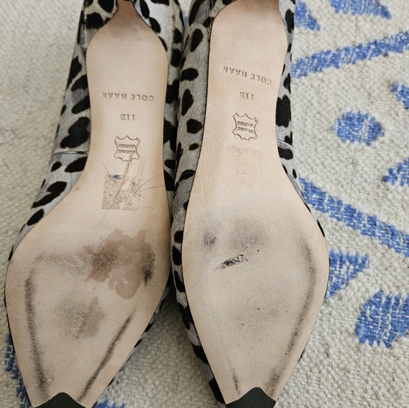 Size 11, Cole Haan leopard, gray, calf fur, kitten heels - Picture 3 of 3